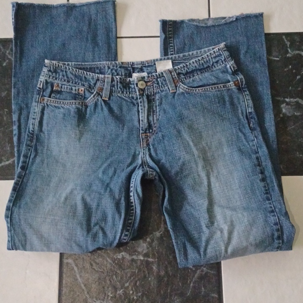 Lucky Brand Dungarees jeans by Gene Montesano size 6/28 color washed blue